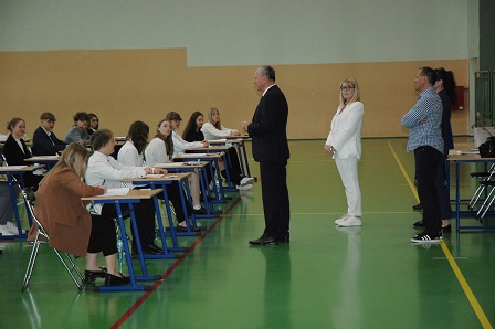 Egzaminy klas ósmych w Zespole Placówek Oświatowych w Stadnickiej Woli
