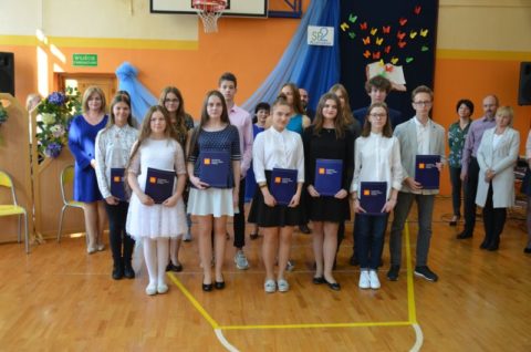 stypendia naukowe Burmistrza Miasta i Gminy Końskie