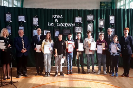 Uczniowie Zespołu Placówek Oświatowych w Stadnickiej Woli nagrodzeni w konkursie fotograficznym