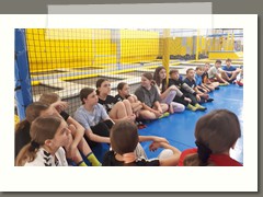 Wycieczka klas 6 do kina i Parku Trampolin