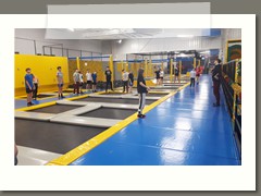 Wycieczka klas 6 do kina i Parku Trampolin
