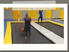 Wycieczka klas 6 do kina i Parku Trampolin