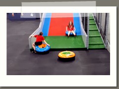 Wycieczka klas 6 do kina i Parku Trampolin