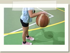 Zabawy na hali sportowej